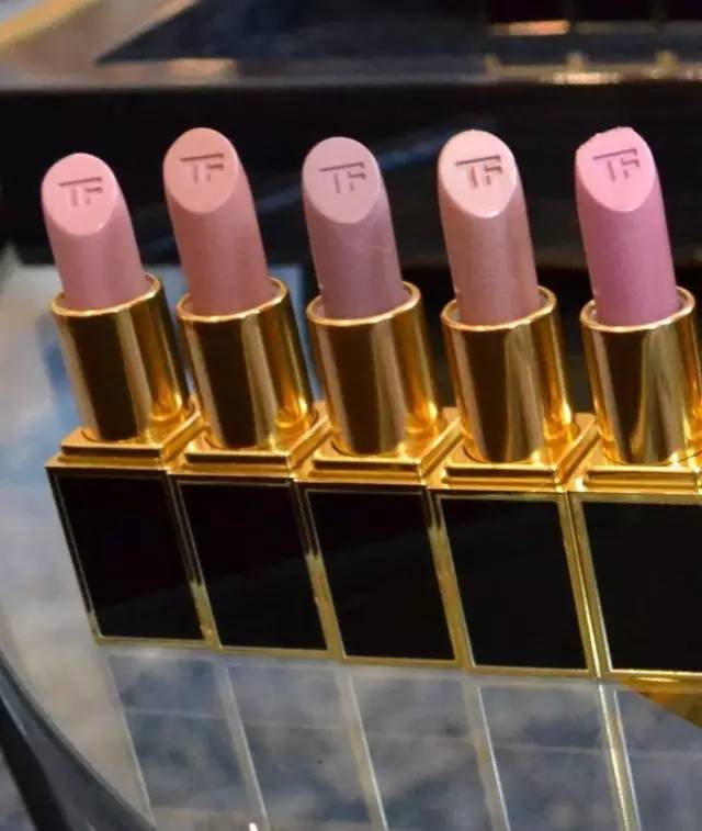 tom ford和迪奧哪個好？tom ford口紅和dior口紅哪個好？