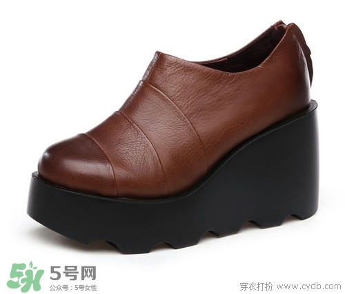 3月份穿什么鞋子？三月份穿什么鞋？