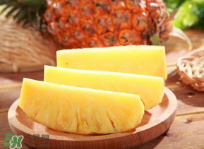 鳳梨吃之前用鹽水泡嗎？鳳梨為什么要用鹽水泡？