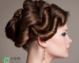 浮粉怎么辦？臉上浮粉怎么補(bǔ)救？