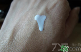 安耐曬金瓶怎么樣？安耐曬金瓶好用嗎？