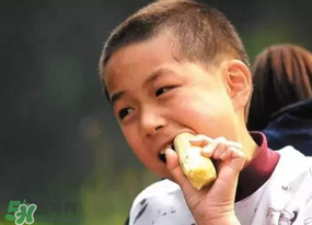 吃甘蔗嘴爛了怎么辦？吃甘蔗嘴角爛了怎么辦？