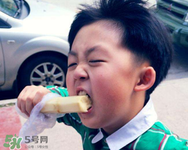 拉肚子可以吃甘蔗嗎？寶寶拉肚子能吃甘蔗嗎？