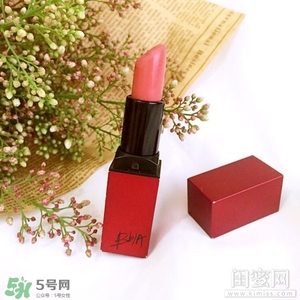 煙熏玫瑰色適合什么膚色？煙熏玫瑰色口紅適合黃皮嗎？