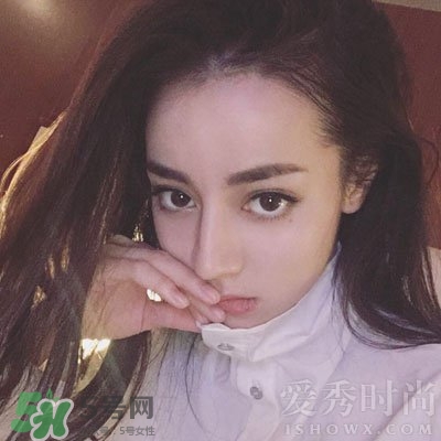 煙熏玫瑰色適合什么膚色？煙熏玫瑰色口紅適合黃皮嗎？