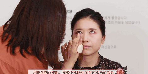 干玫瑰色妝容怎么化？干玫瑰色妝容畫法步驟