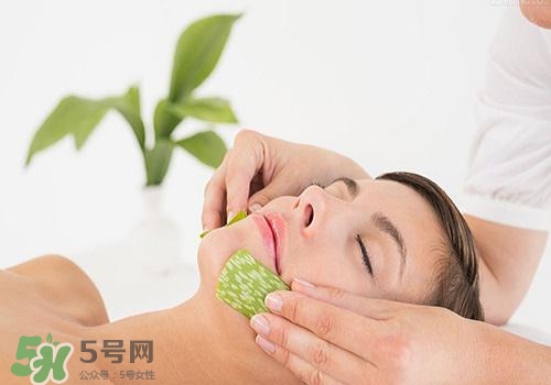 蘆薈涂在臉上發(fā)癢是怎么回事？蘆薈涂在臉上發(fā)癢怎么辦？