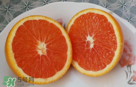 橙子里有紅絲能吃嗎？橙子里有紅絲的是什么？