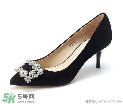 4月份穿什么鞋子？四月份鞋子搭配
