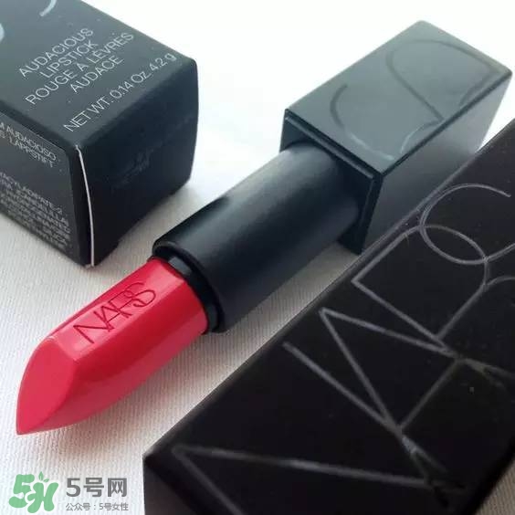 珊瑚紅口紅是什么顏色？珊瑚紅口紅試色