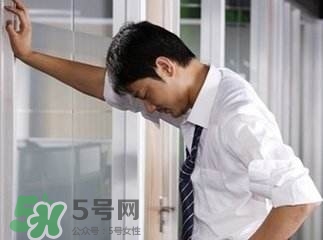 男性尿痛出血怎么回事？男性尿痛是怎么引起的