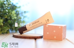 悅詩風吟唇部磨砂膏怎么樣？悅詩風吟去角質(zhì)磨砂膏怎么用？