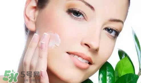 bb霜會(huì)悶痘嗎？bb霜悶痘怎么辦？