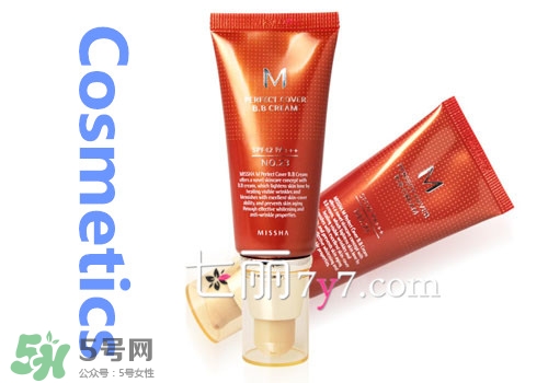 臉上長痘痘可以用bb霜嗎？用bb霜會長痘痘嗎？