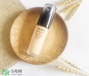 粉底液卡粉怎么辦？粉底液卡粉怎么補(bǔ)救？