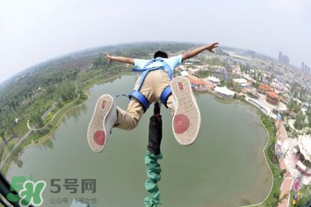 蹦極有身高限制嗎？蹦極對身高有要求嗎？