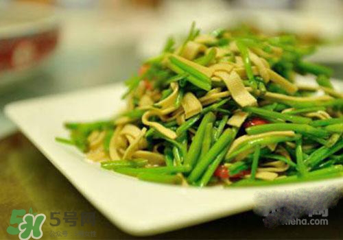 孕婦可以吃野芹菜嗎？孕婦吃野芹菜有什么好處？