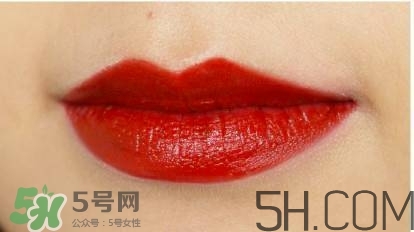 蘭蔻和雅詩蘭黛口紅哪個好？雅詩蘭黛和蘭蔻口紅對比