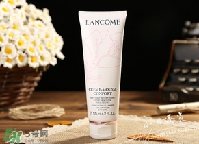 蘭蔻洗面奶粉色和藍色哪個好？蘭蔻洗面奶粉色藍色區(qū)別