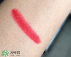 美康粉黛紅鸞心動唇釉怎么樣？美康粉黛氣墊唇釉好用嗎