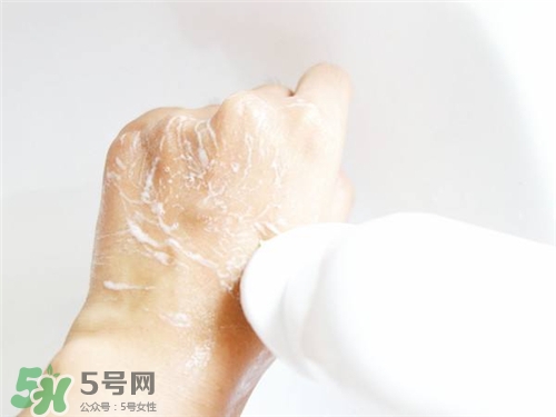 倩碧潔面儀刷頭怎么卸？倩碧潔面儀怎么替換刷頭？