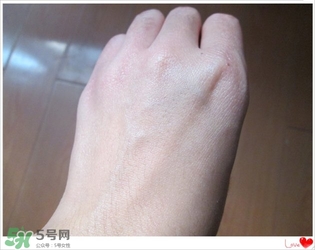 美康粉黛六勝肽回春膏怎么樣？美康粉黛六勝肽回春膏有激素嗎？