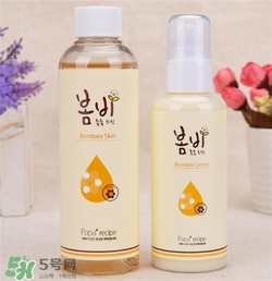 ahc水乳和春雨水乳哪個好？ahc和春雨水乳哪個好用？