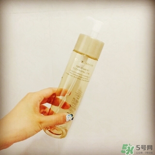 covermark傲麗卸妝油怎么用？covermark傲麗卸妝油使用方法