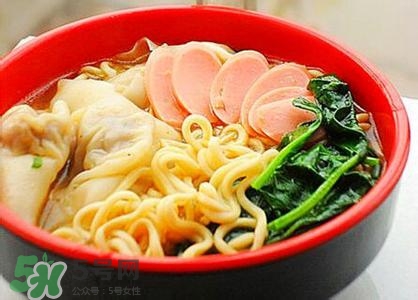 孕婦可以吃方便面嗎？孕婦吃方便面對(duì)胎兒有影響嗎