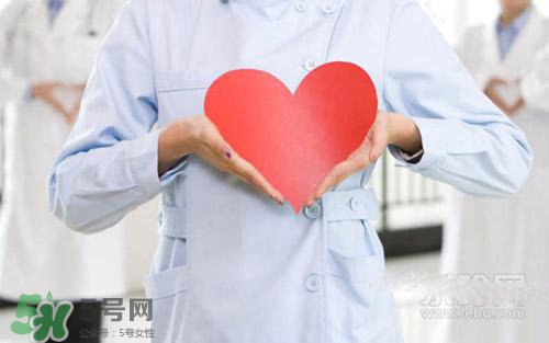 吃野芹菜會中毒嗎？吃野芹菜中毒了怎么辦？