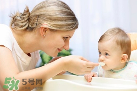 水痘期間不能吃什么？得水痘不能吃什么食物？