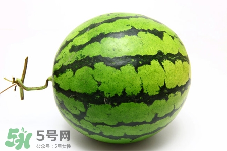 吃西瓜可以用勺子嗎？西瓜用勺子吃好嗎？