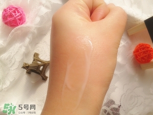 嬌蘭帝皇蜂姿眼霜怎么用？嬌蘭帝皇蜂姿眼霜使用方法