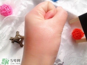 嬌蘭帝皇蜂姿眼霜怎么用？嬌蘭帝皇蜂姿眼霜使用方法