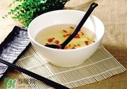 枸杞子泡水隔夜能喝嗎？枸杞子泡水隔夜喝的壞處