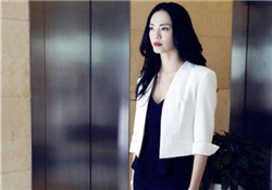白色西服怎么搭配？白色西服搭配什么內(nèi)搭？