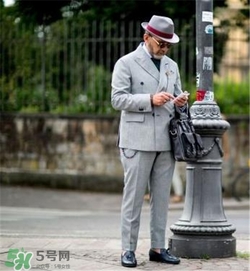 格子西裝怎么搭配？格子西服怎么搭配好看？