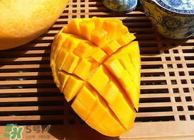 芒果為什么會變黑？芒果為什么有黑點？