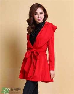 紅色衣服顯黑嗎？紅色衣服會(huì)不會(huì)顯黑？