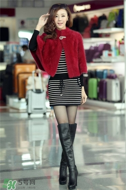 紅色衣服配什么顏色鞋子？紅色衣服配什么鞋子好看？