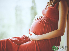 孕婦腿腫是怎么回事？孕婦腿腫怎么辦？