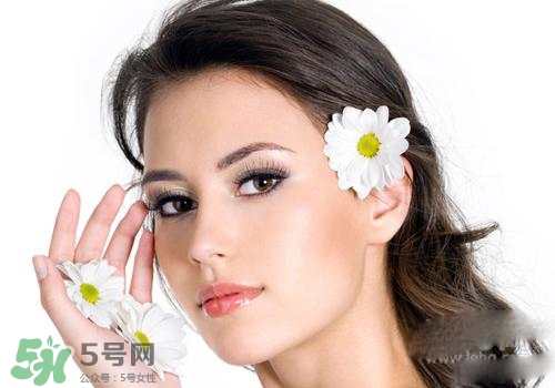 甜杏仁油適合什么皮膚？甜杏仁油適合膚質(zhì)