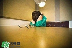 抑郁癥有哪些癥狀？哪些人易患抑郁癥？