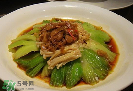 薺菜和金針菇能一起吃嗎？薺菜能和金針菇一起炒嗎？