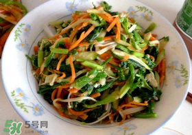 薺菜和金針菇能一起吃嗎？薺菜能和金針菇一起炒嗎？