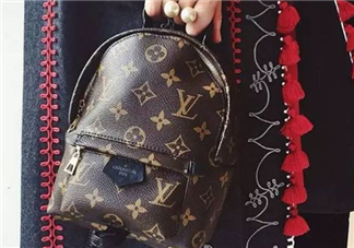 lv雙肩包怎么看真假？lv雙肩包真假辨別