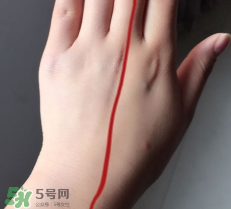 水密碼美女與野獸cc霜多少錢？水密碼美女與野獸氣墊cc價格