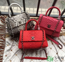 香奈兒蟒蛇皮包包怎么保養(yǎng)？chanel蟒蛇皮包包怎么清洗？