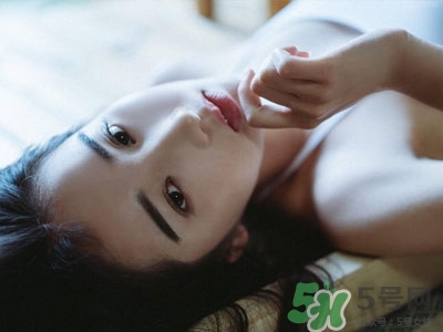 如何與妹子調(diào)情？如何調(diào)情妹子才開心
