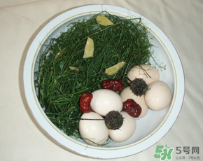 地菜煮雞蛋會(huì)中毒嗎？地菜煮雞蛋吃死人是真的嗎？